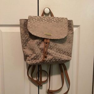 📍 Final price Tan tommy bag 📍